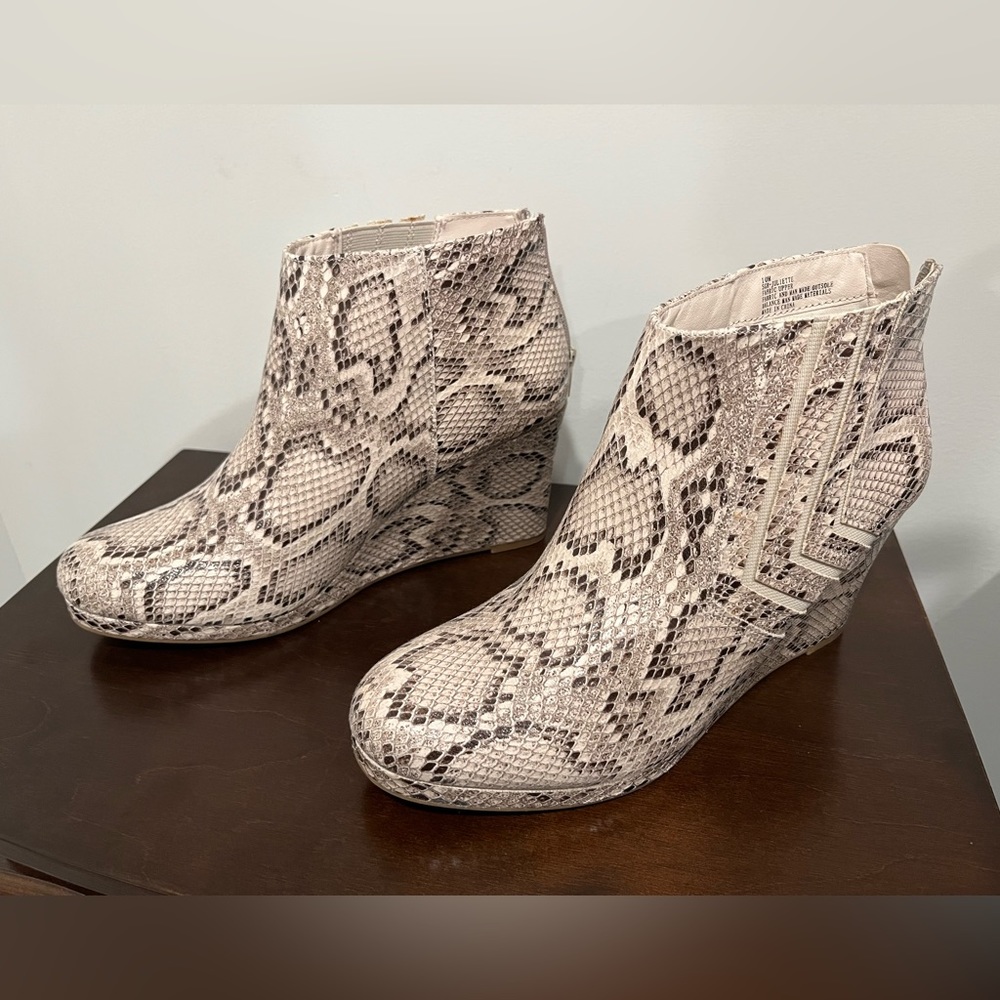 🤎 Animal Print Wedge Ankle Boots 🤎